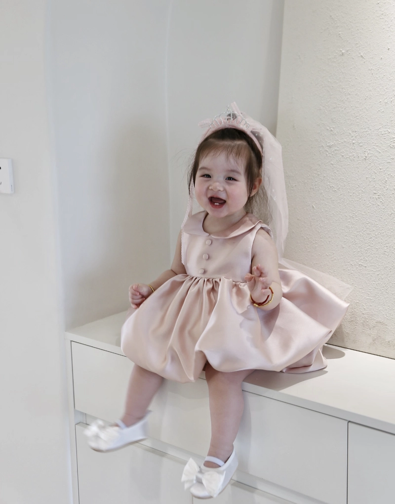 Sparkle queen baby stylish baby girl dp shining style look