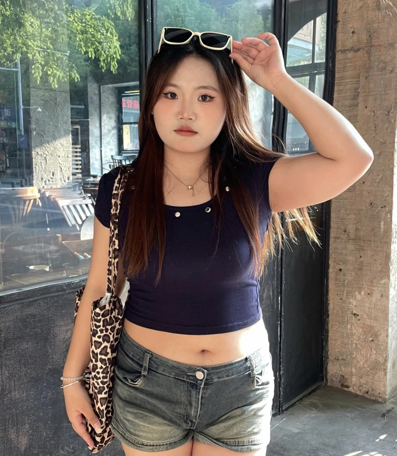 Stylish plus size fat girl dp trendy fashion look