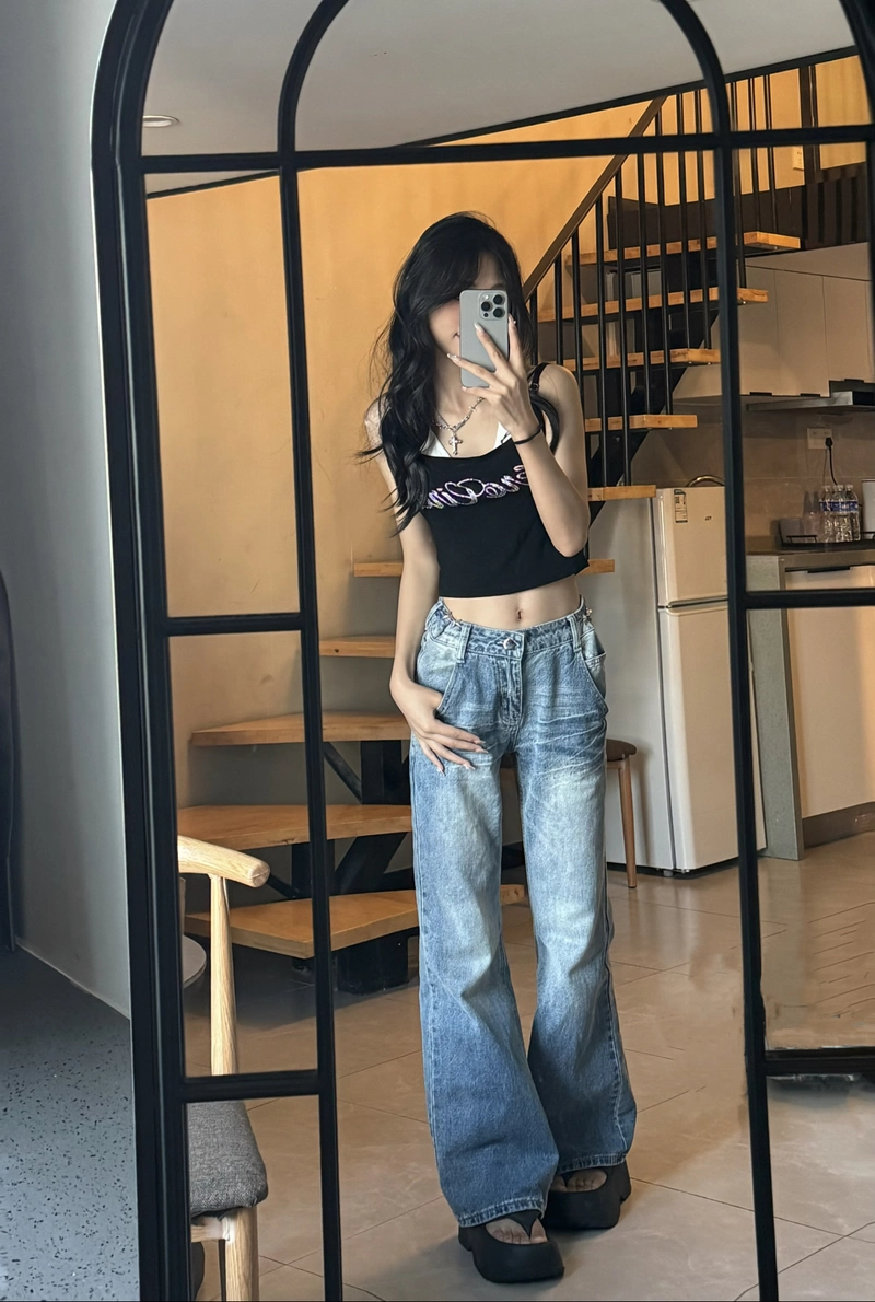 Summer breeze look jeans top stylish girl dp light fresh vibe