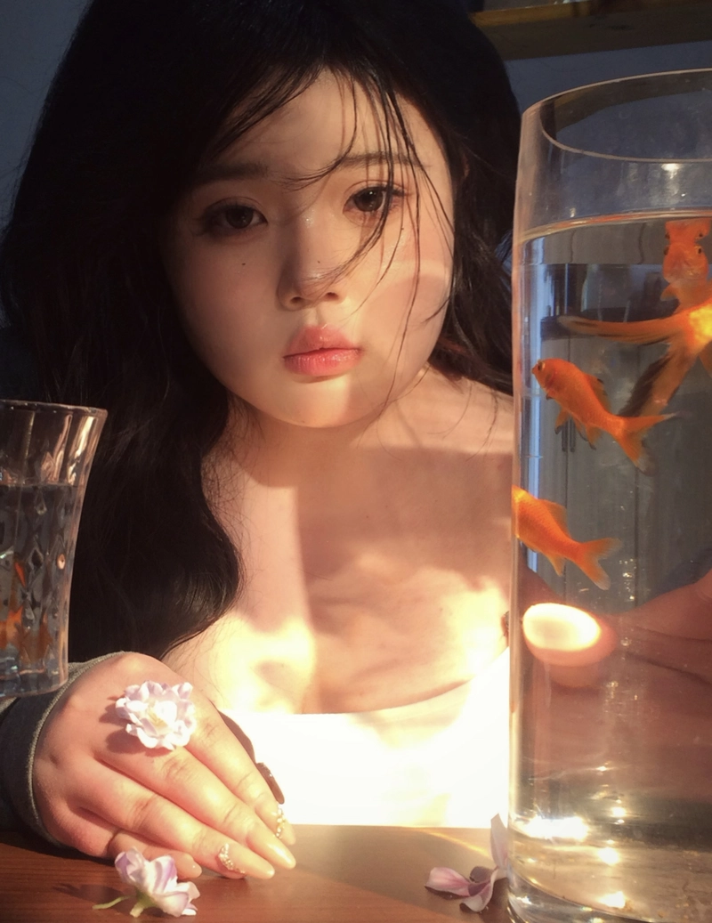 Sweet vibe fat girl dp gentle happy feel