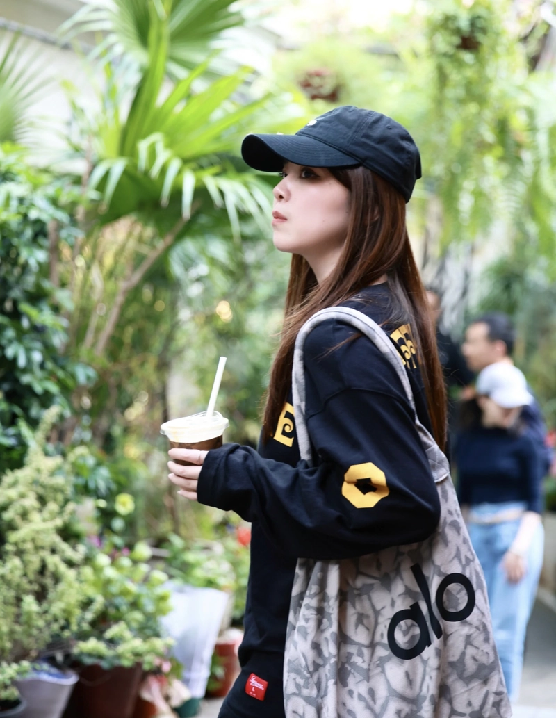 Trendy cap pose stylish cap girl dp confident stylish energy
