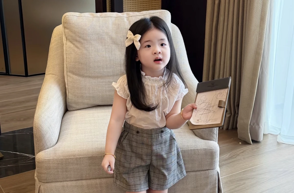 baby girl dp pic soft thumbnail