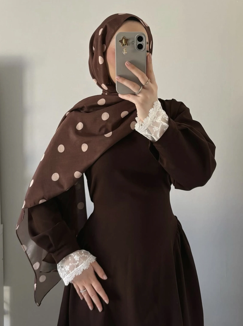 elegant modest fashion with serene mood ramzan girls dp