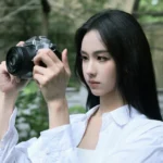 girls dp with camera thumbnail