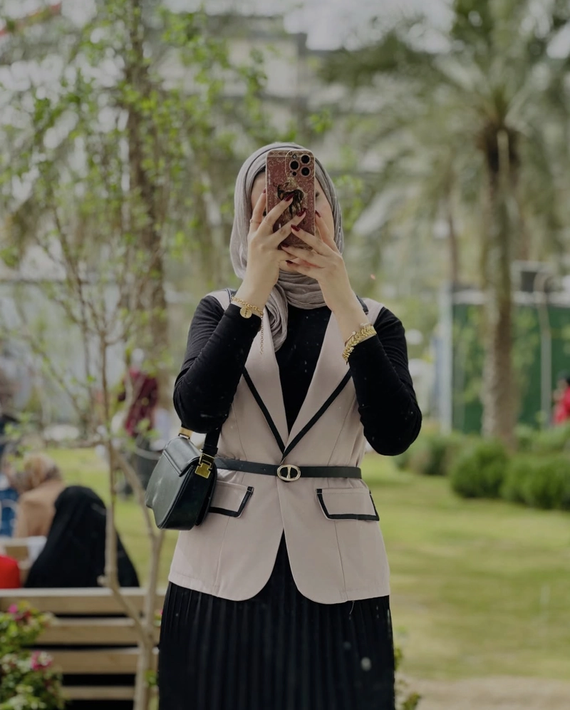 graceful modest tone with calm aura ramzan girls dp