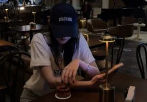 mood off dp girl pic thumbnail