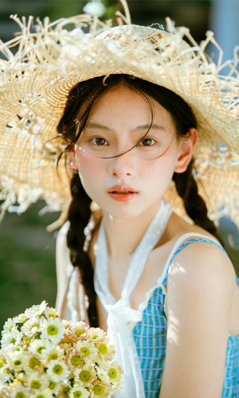Cute pink aesthetic girl with sparkles girl style pic dp