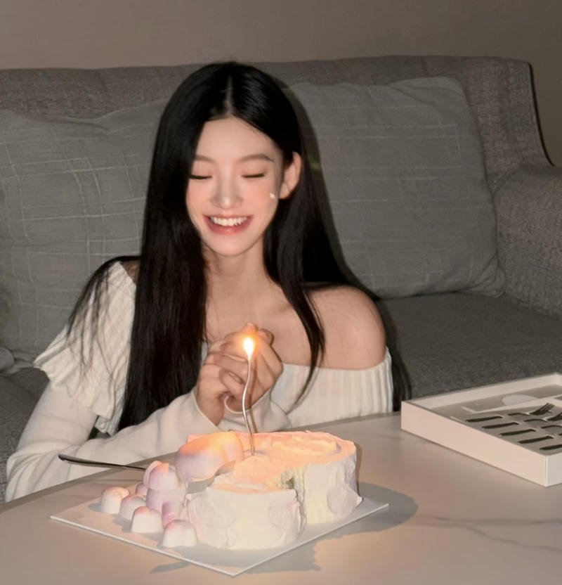 Dreamy floral birthday girl dp with pastel atmosphere