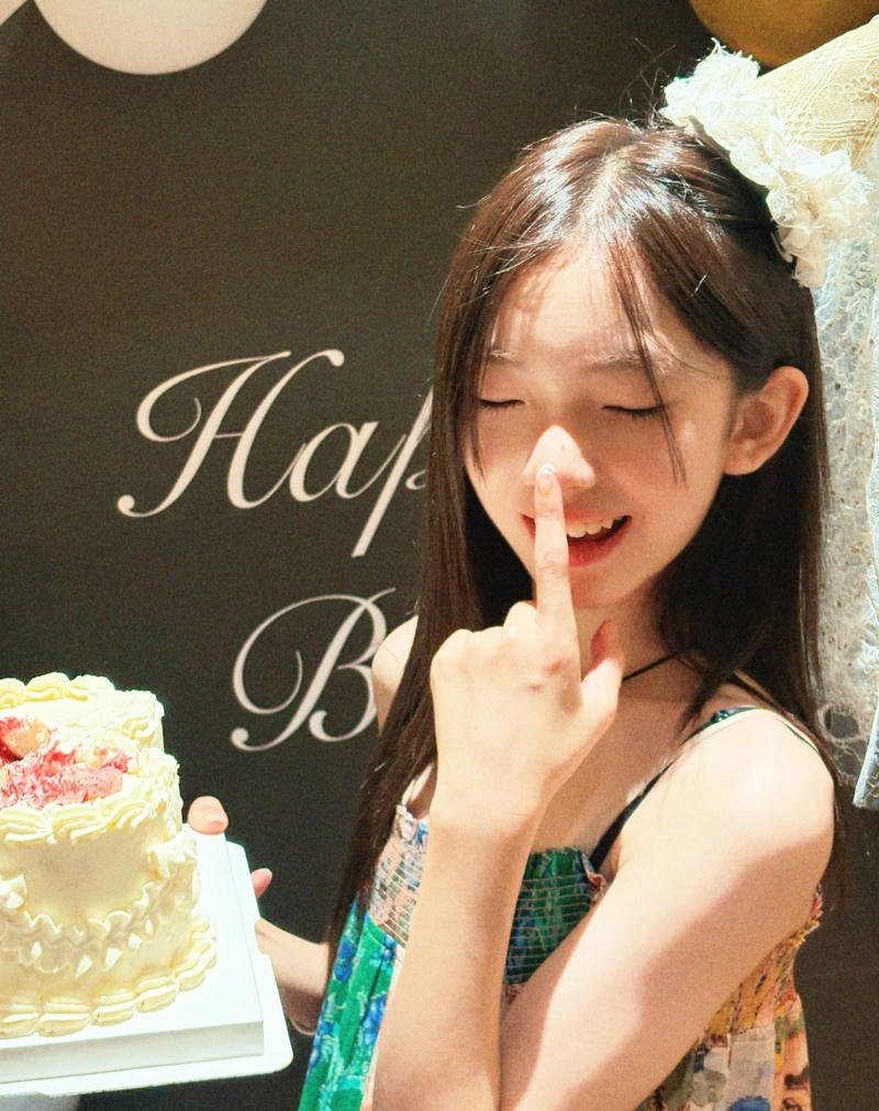 Dreamy pastel birthday girl dp with soft sparkles