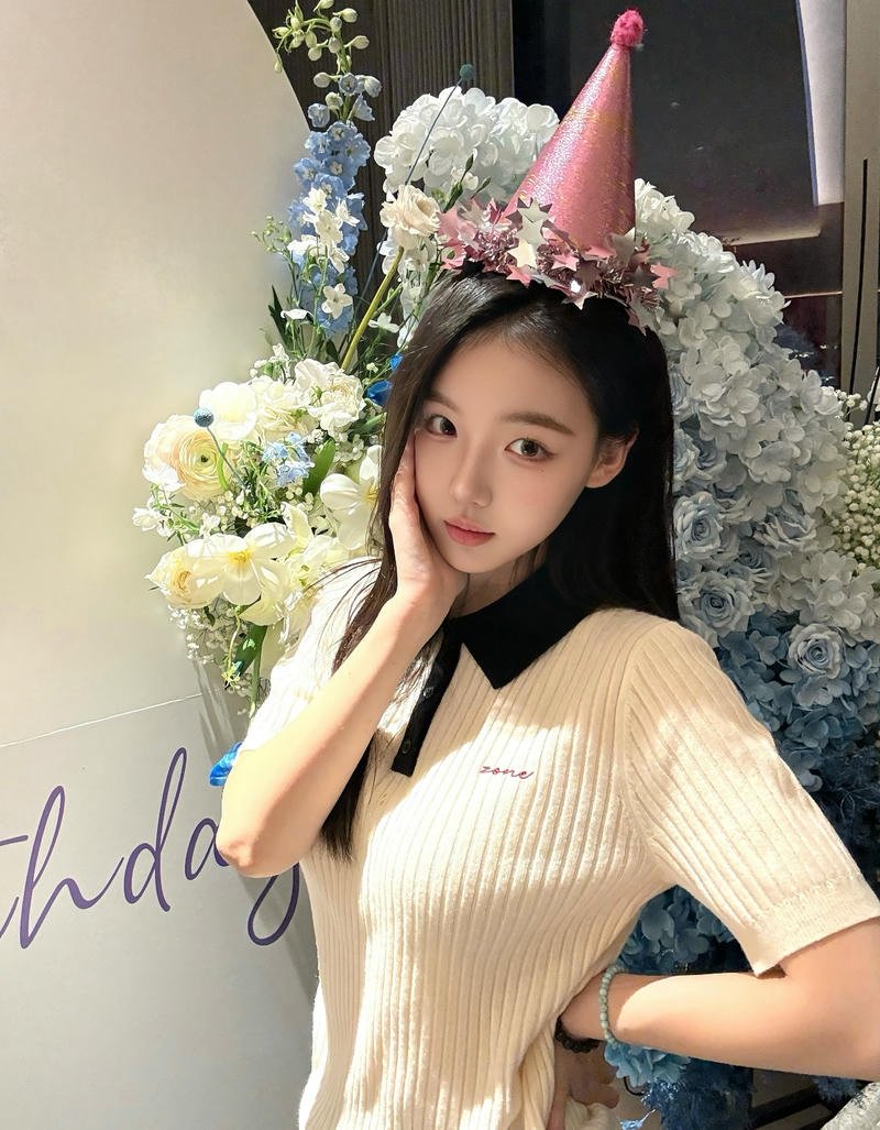 Elegant birthday mood birthday girl dp for stylish girls