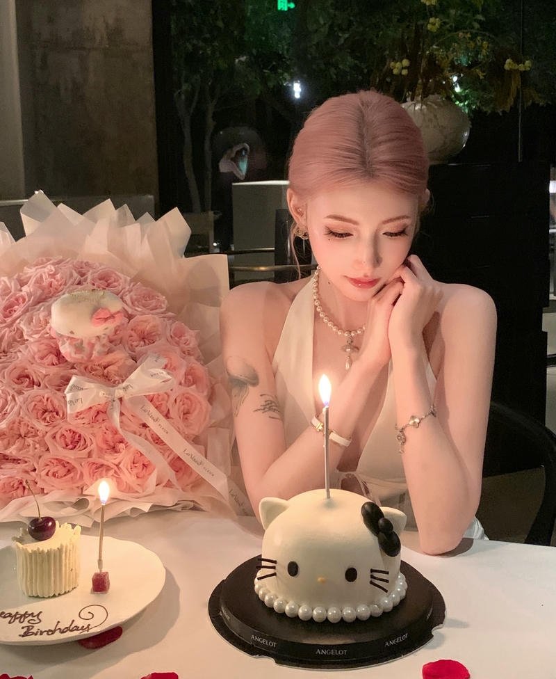 Luxury aesthetic birthday girl dp for trendy users