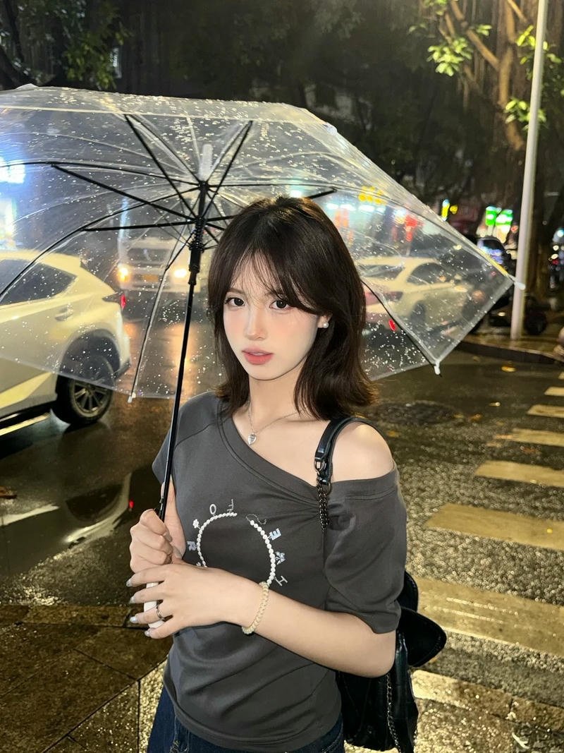 Night drizzle mood monsoon dp for girl aesthetic users