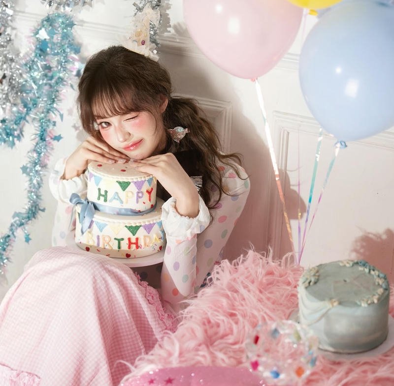 Soft birthday sparkle birthday girl dp with cozy aesthetics