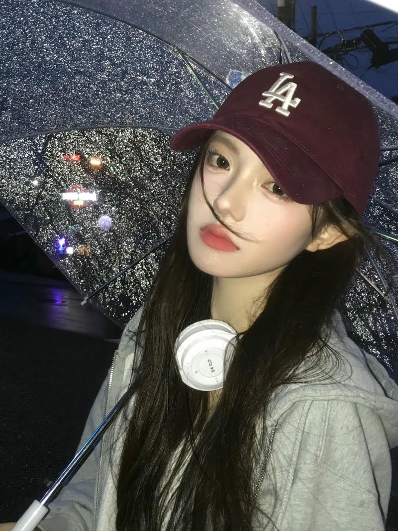 Storm kiss themes monsoon dp for girl cozy profiles