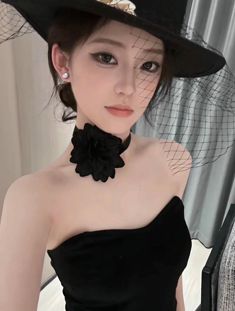 Style girl dp with dreamy moonlight aesthetic vibes