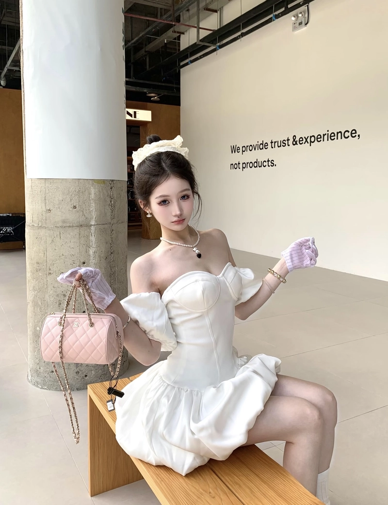 attractive innocent charm featured in sweet girl dp