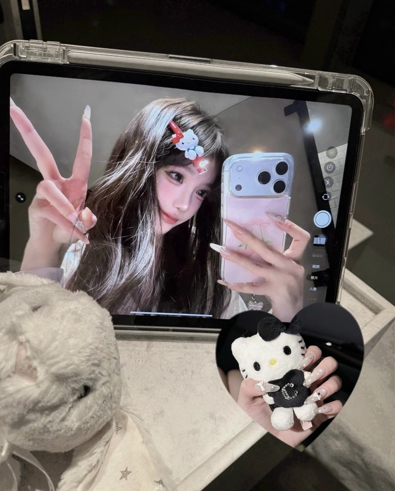 beautiful everyday aesthetics with iphone girl dp (1)