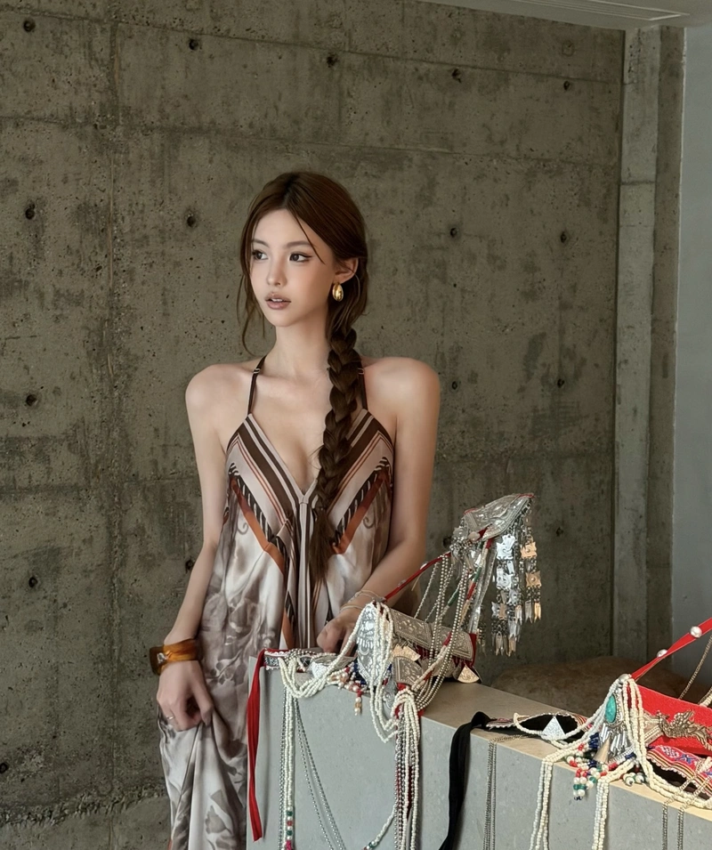 captivating beauty moments shown in girls latest dp