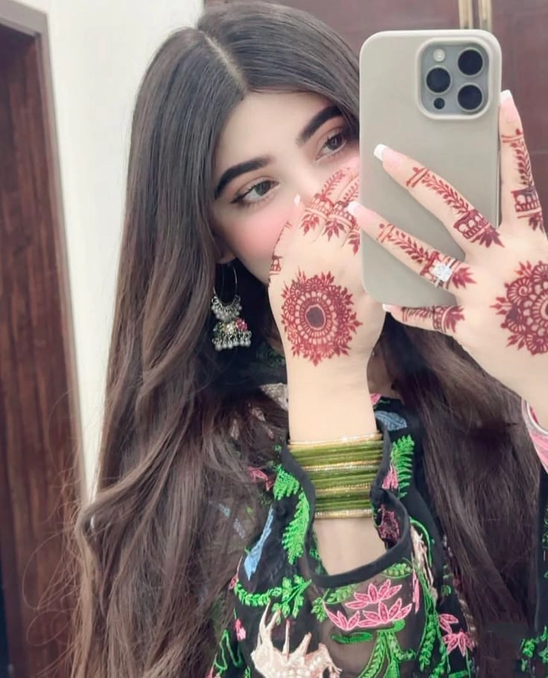 charming visual aesthetics with girls ki dp