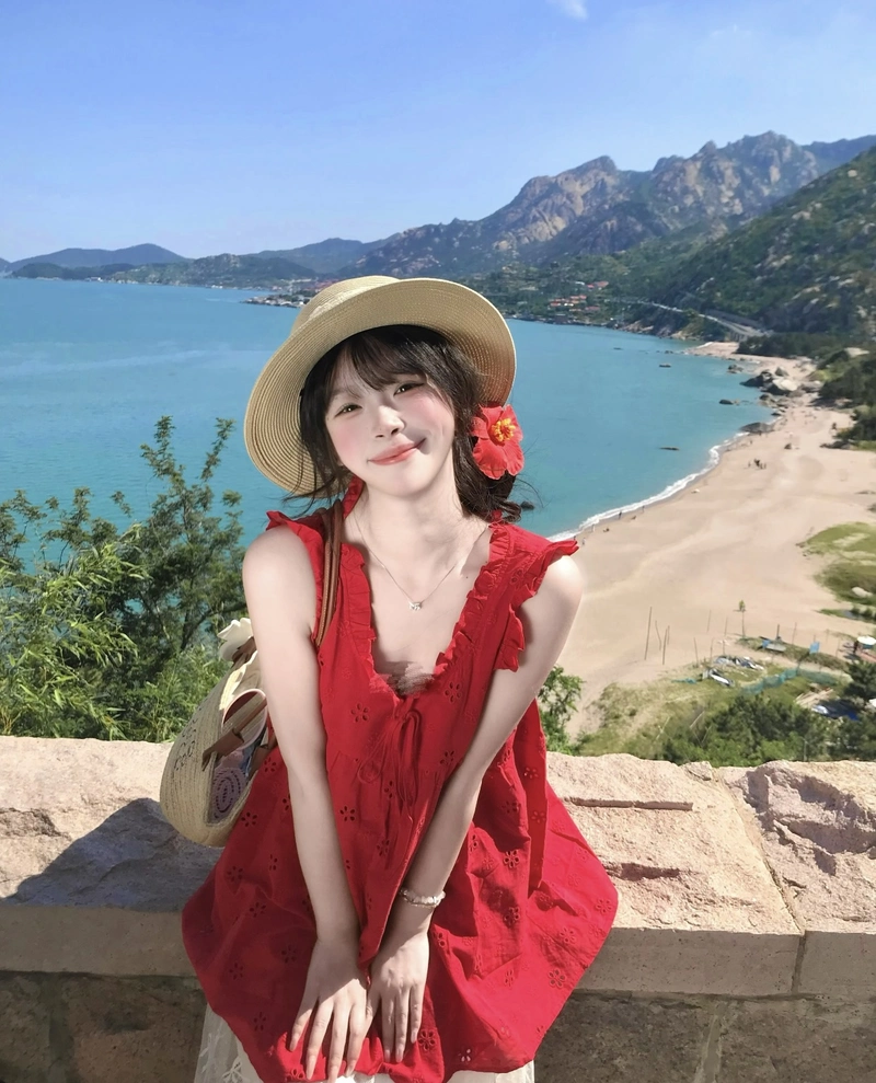 cheerful personality shown in real girl pic for fb dp