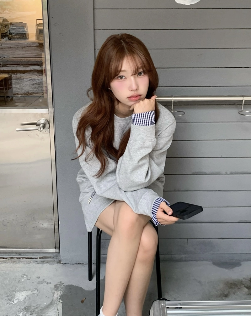 cute online vibes with hair style dp for girl photos