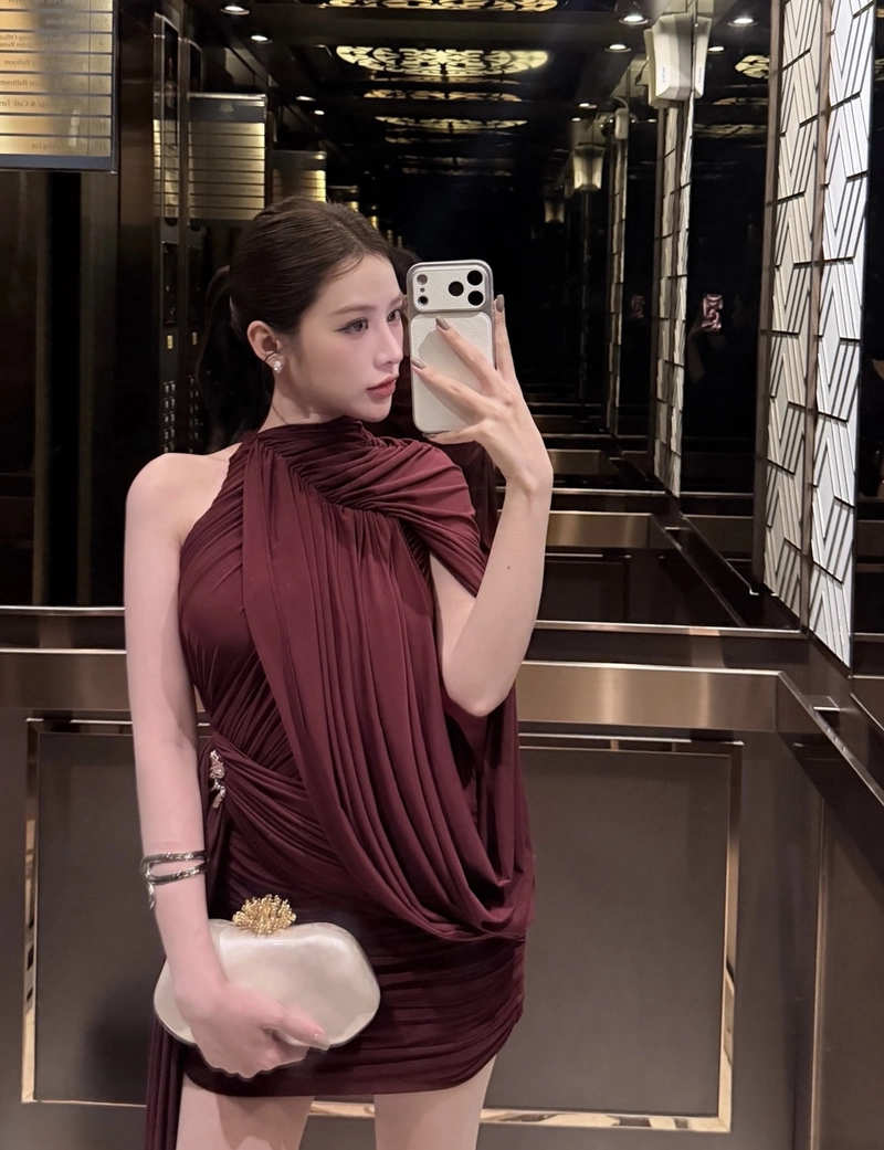 cute real dp for girls with fresh modern style