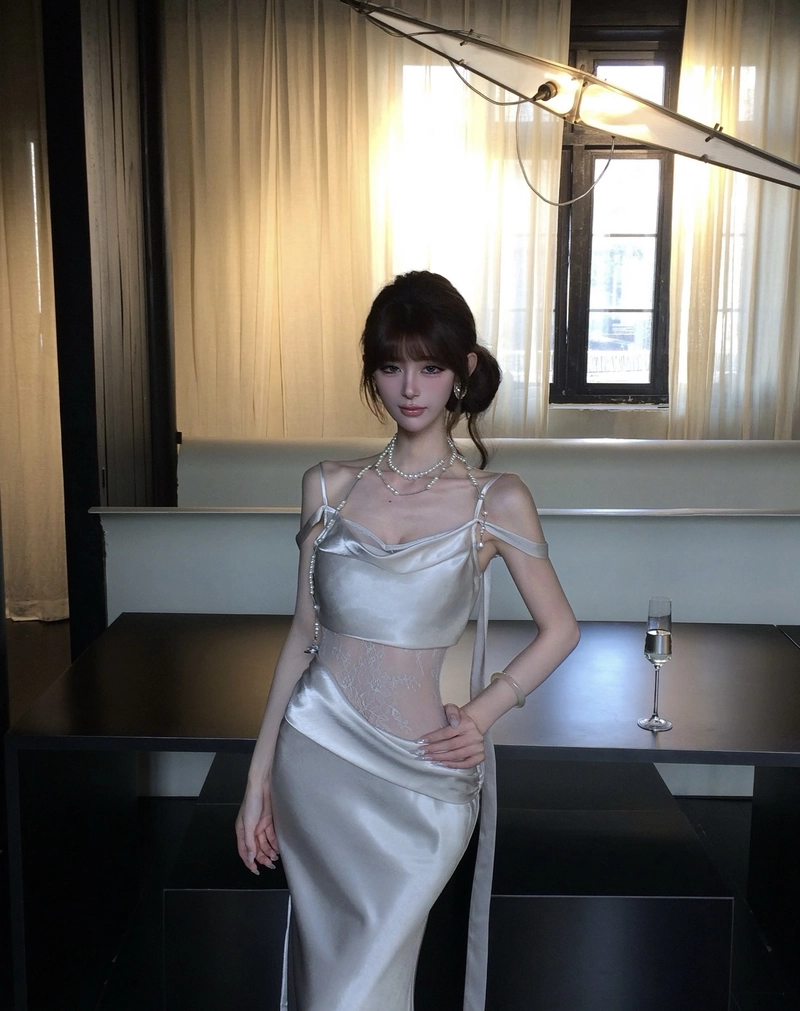 dashing girl dp featuring confidence beyond ordinary beauty
