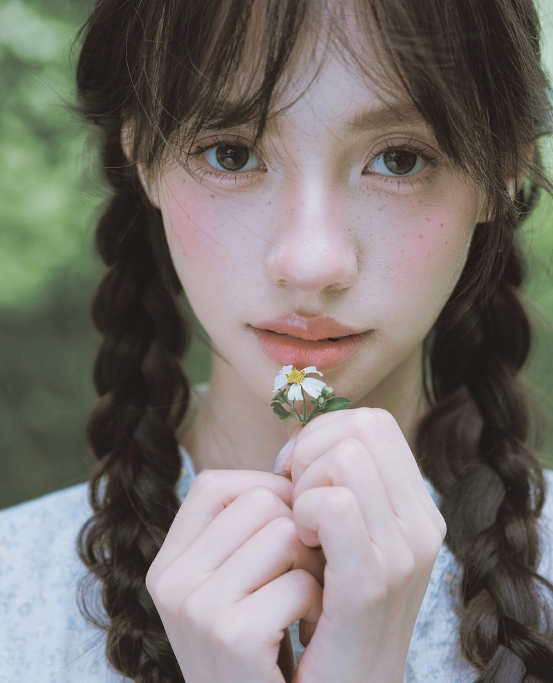 elegant portrait aesthetics with a real girl pic for fb dp