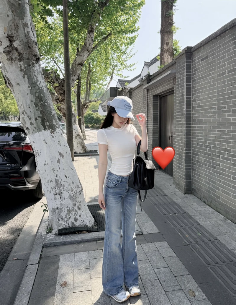 elegant simplicity highlighted in dp simple girls