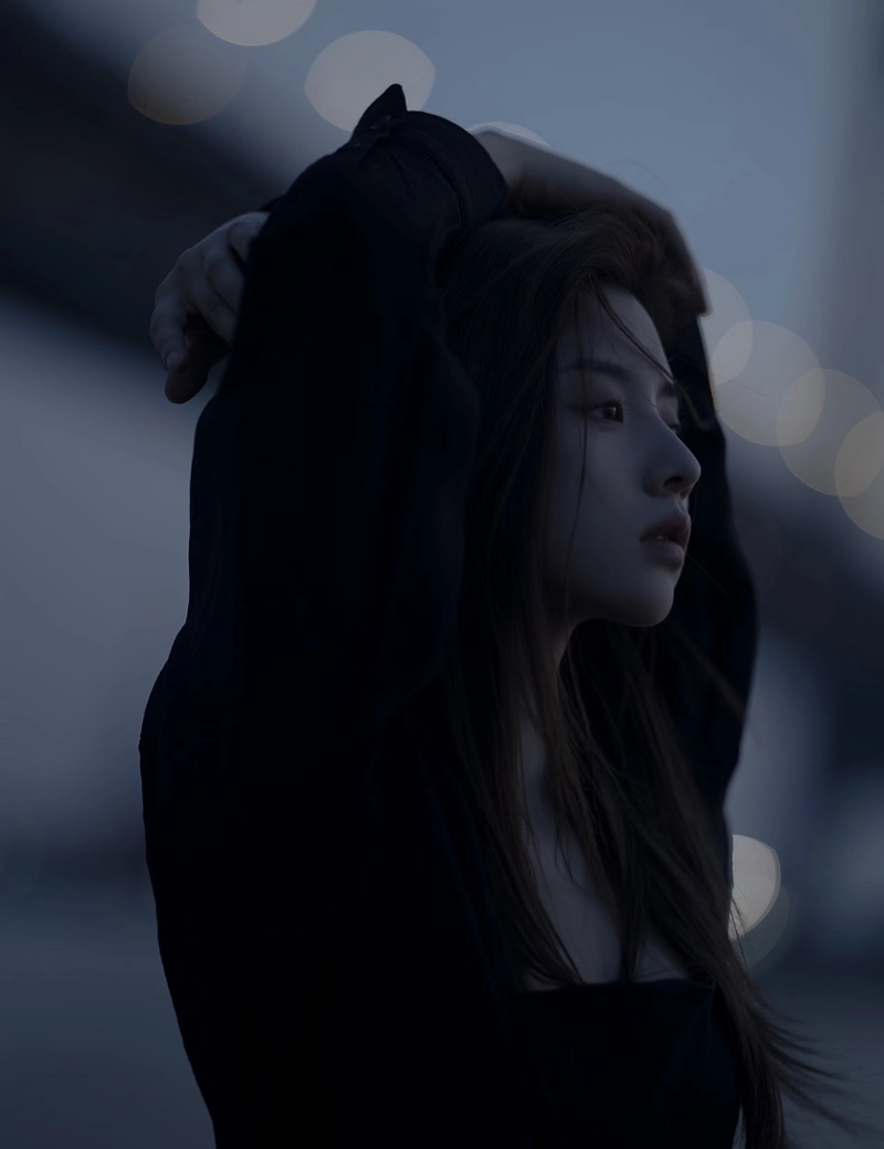 emotional photography featured in sad dp of girl