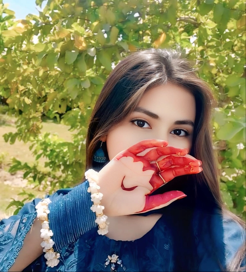 eye catching profile ideas using girls ki dp