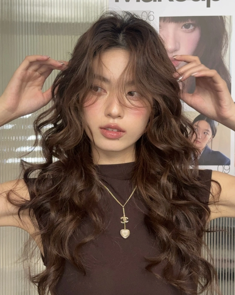 fresh fashion using hair style dp for girl styles