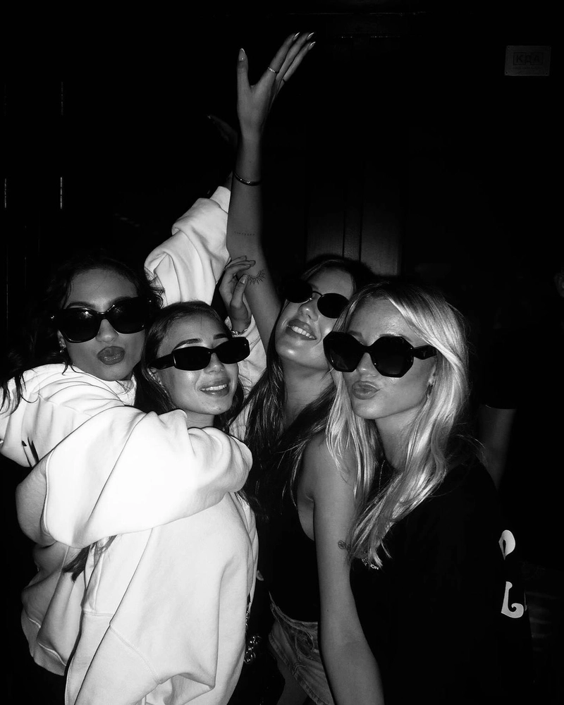 friendship and fun combined in girls gang dp