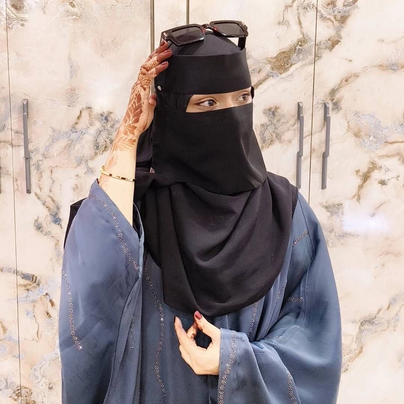 modern islamic style burkha girl dp for everyone