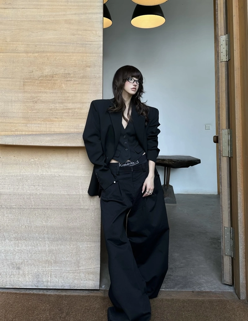 modern wardrobe inspiration from fashion girl dp