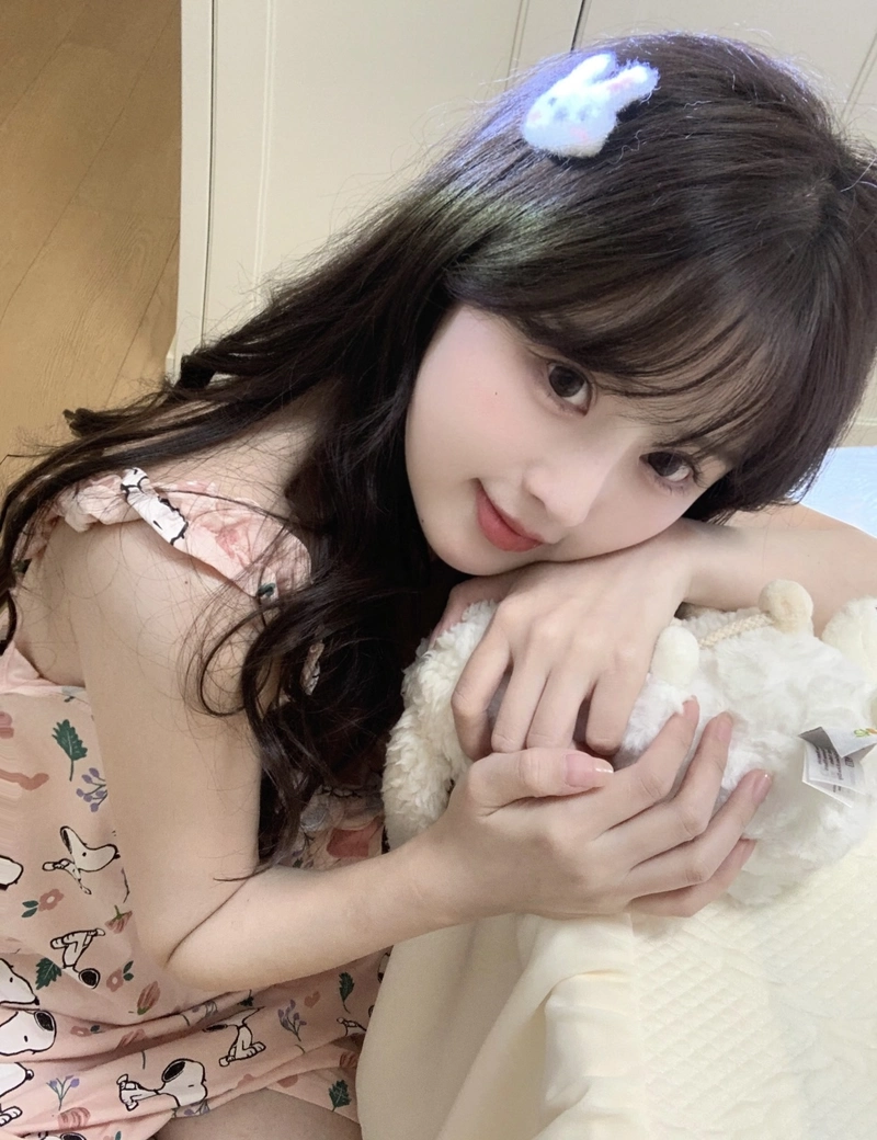 natural beauty profile inspiration from sweet girl dp