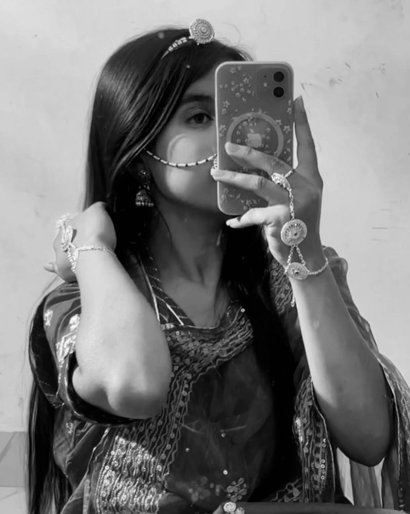 royal profile inspiration featured in rajput dp for girl
