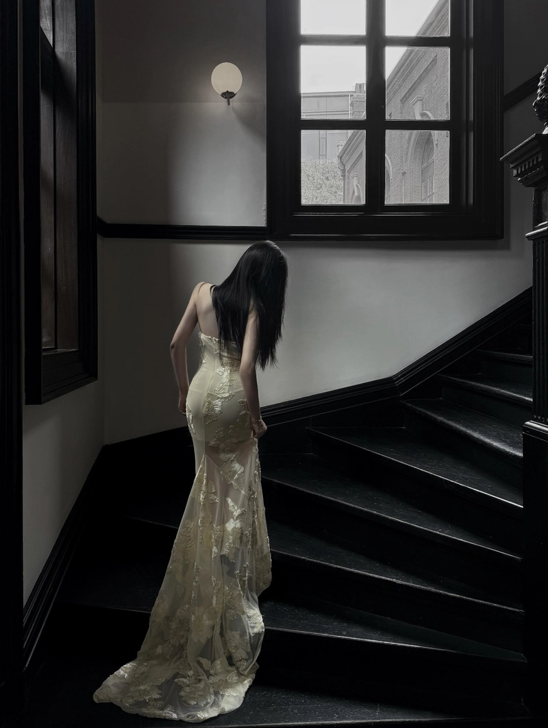 serene landscape views behind a back pic of girl for dp