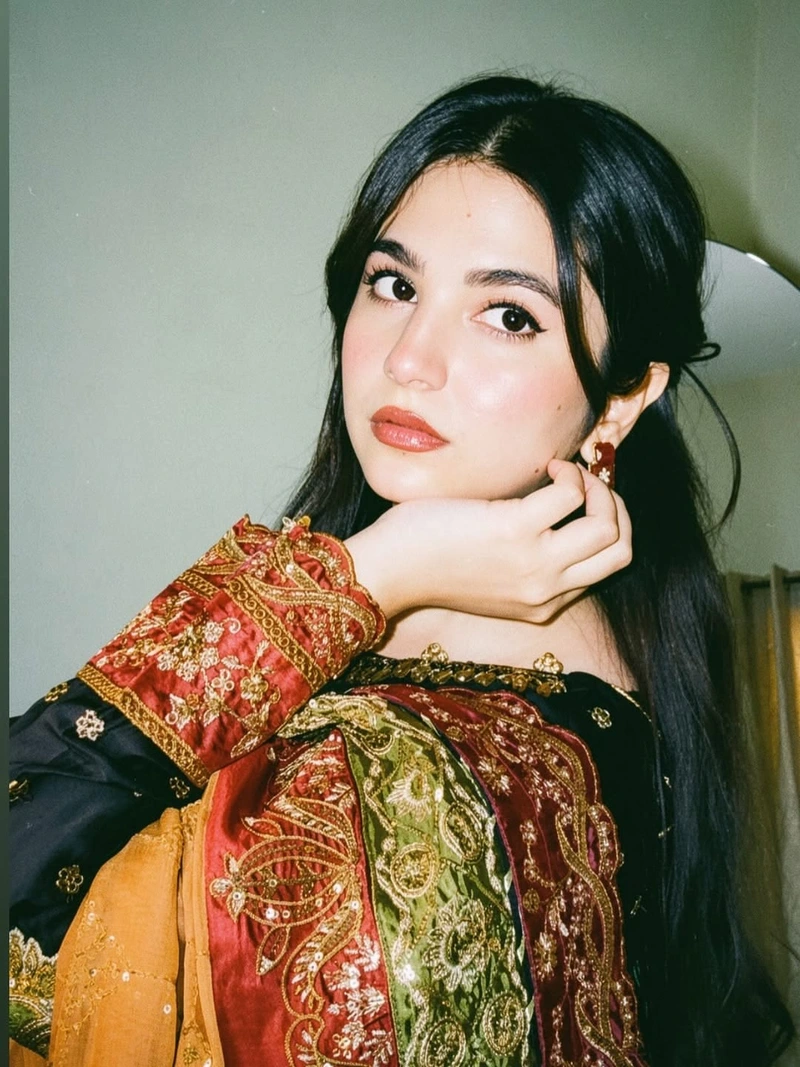 stunning ethnic attire featured in rajput dp for girl