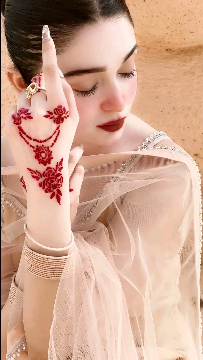 stylish portrait moments captured in girls ki dp