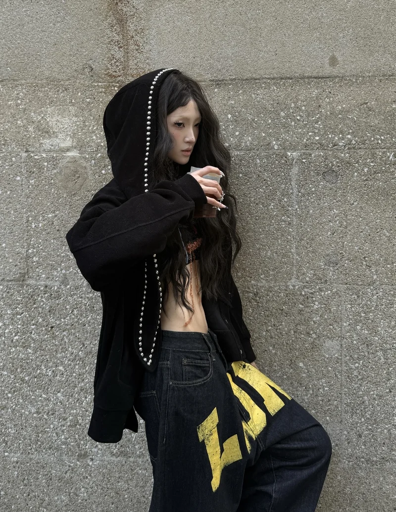 timeless outfit aesthetics found in fashion girl dp
