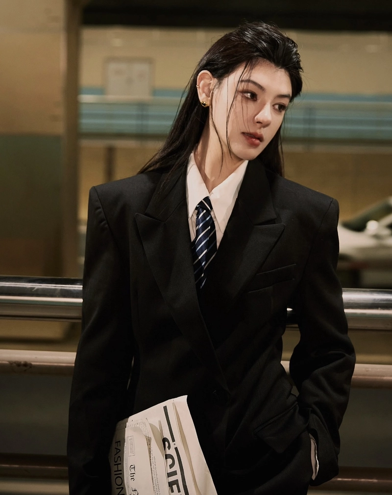timeless sophistication shown in suit girl dp