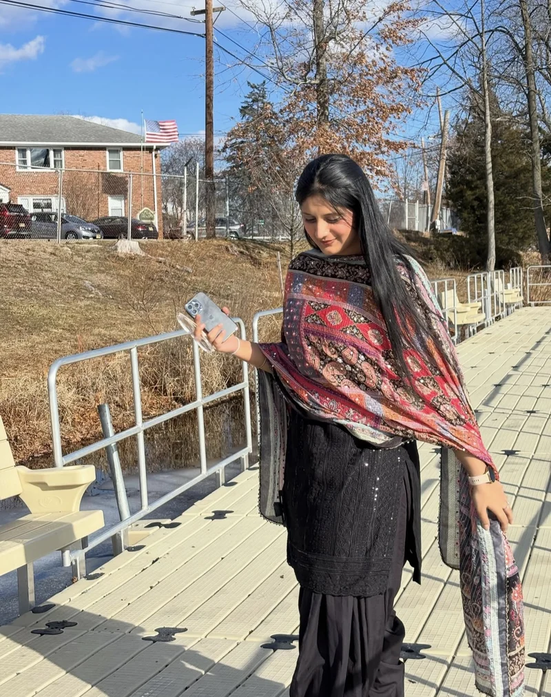 traditional charm and style in punjabi girl pic for dp