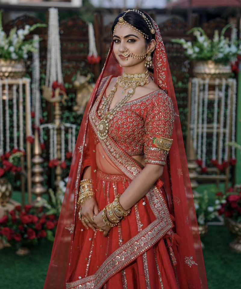 traditional outfit beauty captured in punjabi girl pic for dp