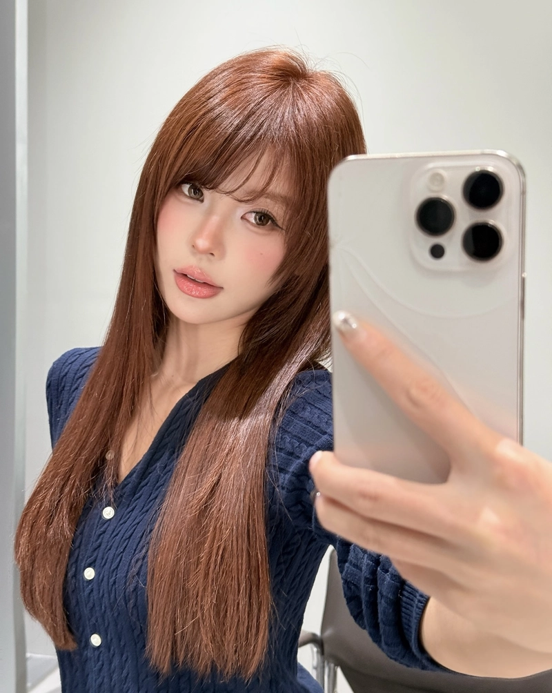 trendy beauty in hair style dp for girl collection