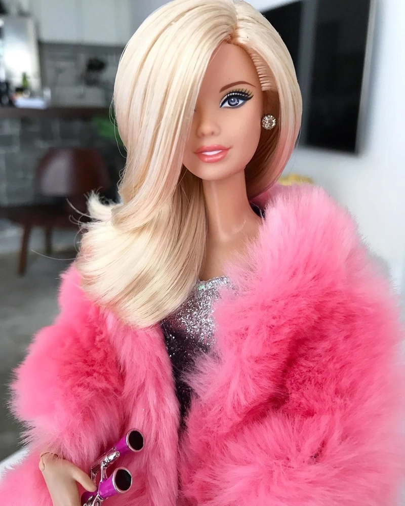 unique barbie girl images for dp with aesthetic appeal