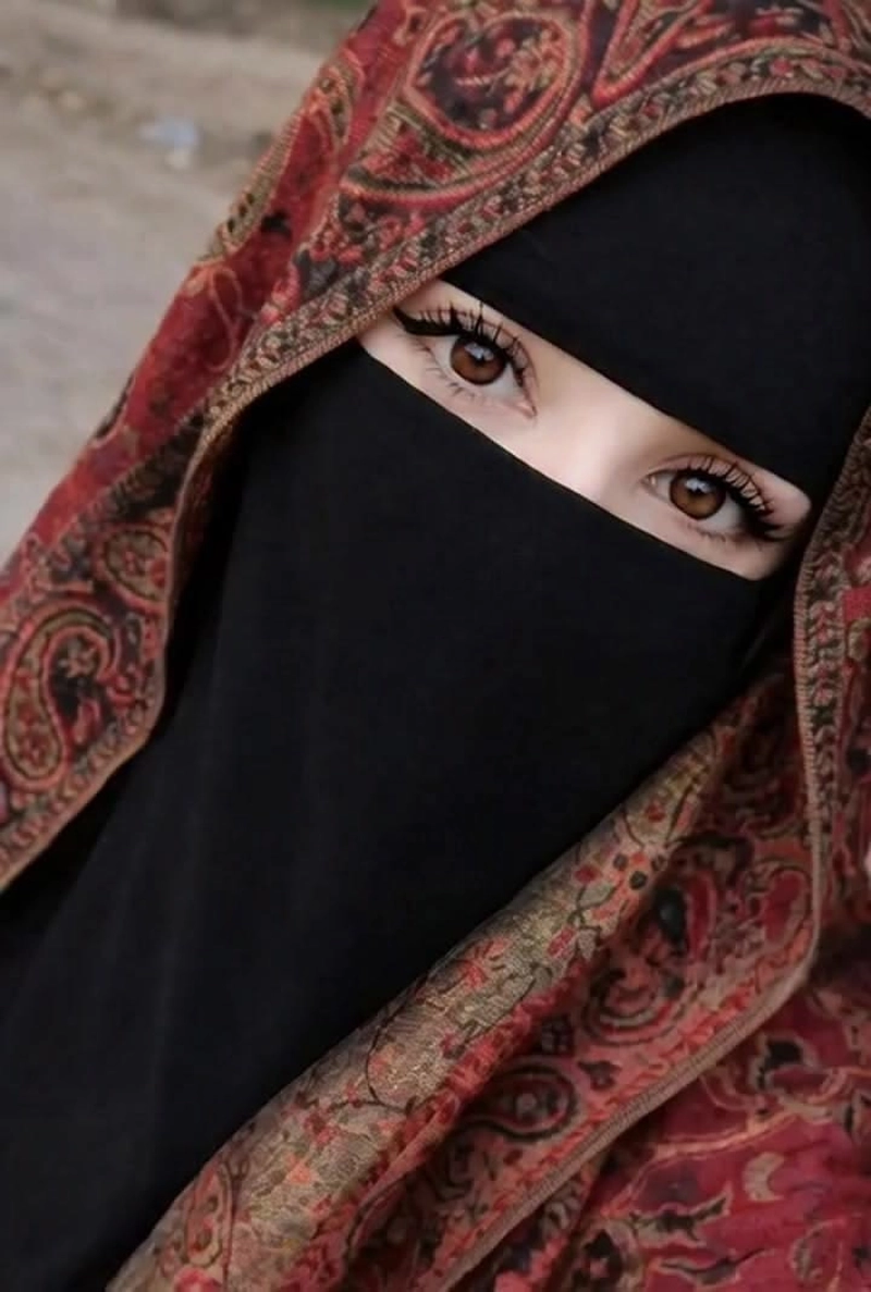 wonderful photography ideas using burkha girl dp style